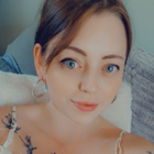 Avatar for Holly L